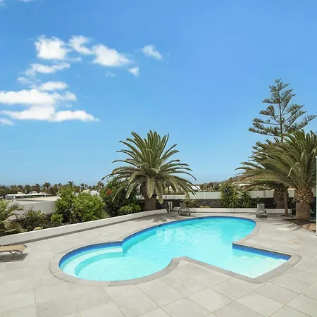 Bluevillas Corfu Natumo Villa Playa Blanca (Lanzarote)