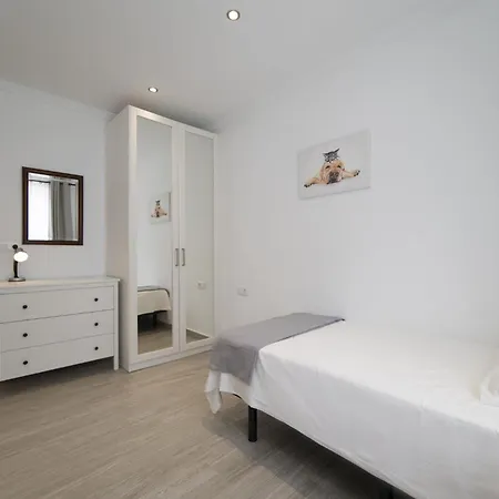 Dazzling 4 Bedrooms Nagini Sun Terrace Hot Tub *