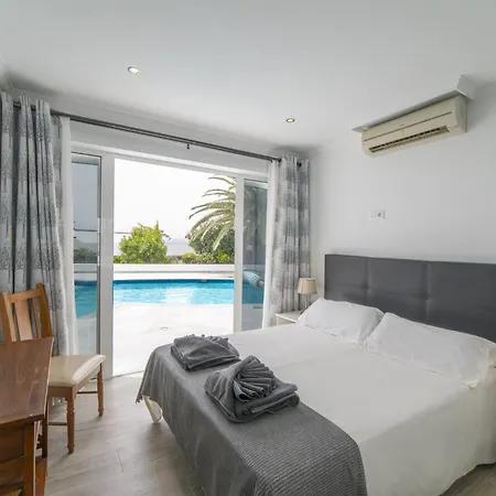 Dazzling 4 Bedrooms Nagini Sun Terrace Hot Tub 别墅 普拉亚布兰卡