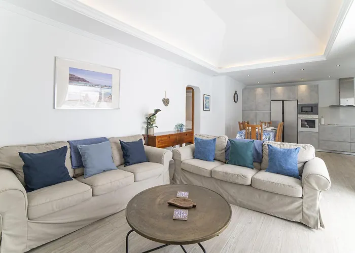 Dazzling 4 Bedrooms Nagini Sun Terrace Hot Tub * 普拉亚布兰卡